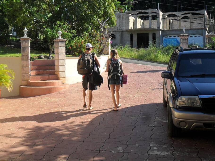 Idilio Escape Leilighet Ocho Rios Eksteriør bilde